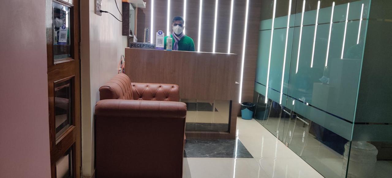 Staymaker Addyama - Only Indian Citizens Allowed 3* Kolkata