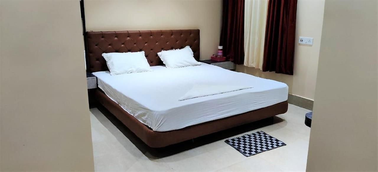 Staymaker Addyama - Only Indian Citizens Allowed Kolkata