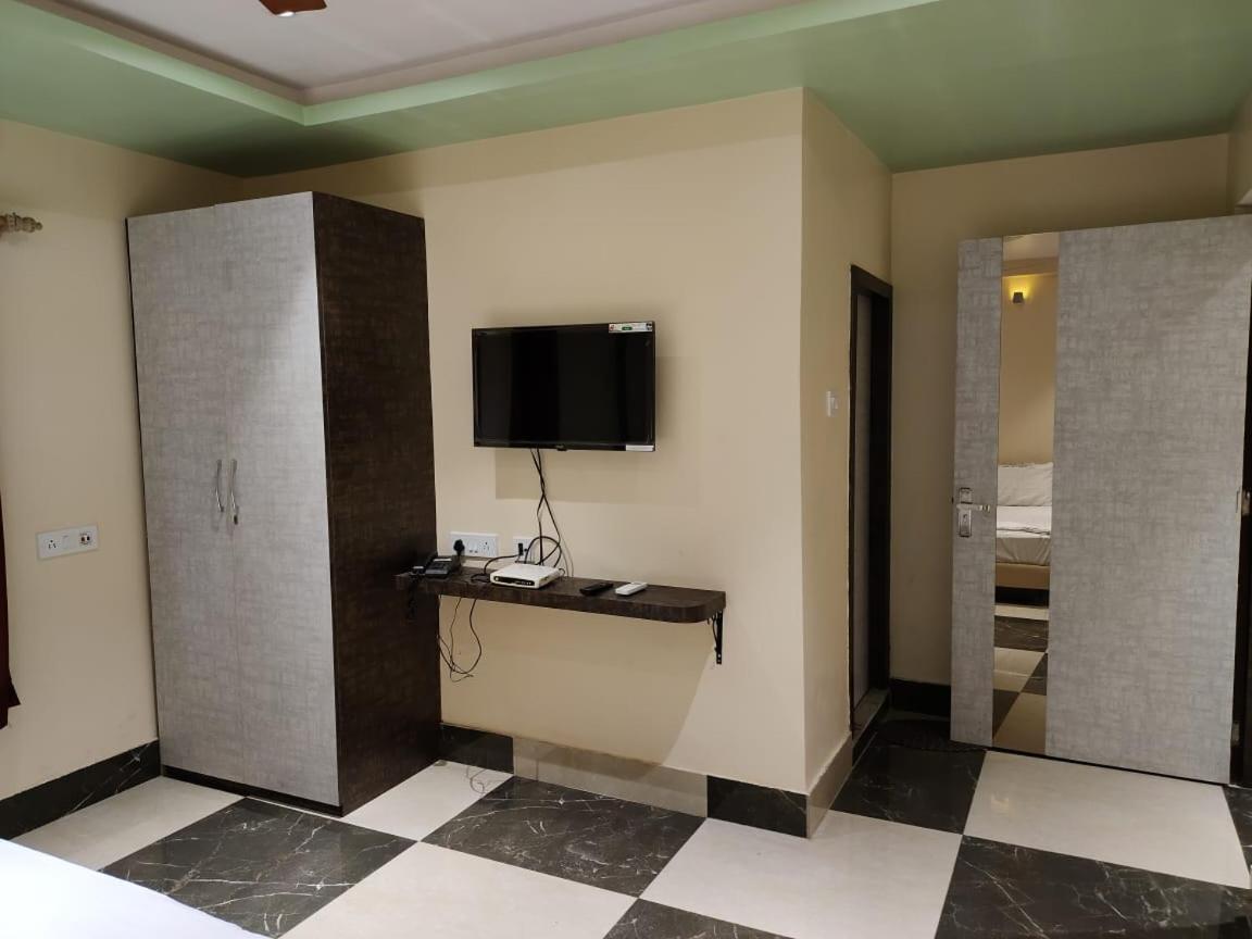 Staymaker Addyama - Only Indian Citizens Allowed Hotel 3*