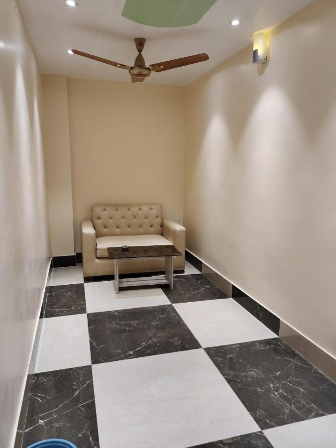 Staymaker Addyama - Only Indian Citizens Allowed Hotel