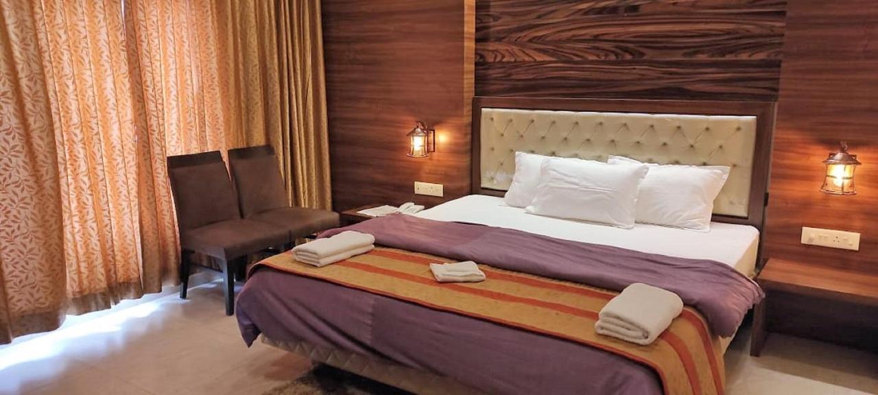 Hotel Staymaker Addyama - Only Indian Citizens Allowed